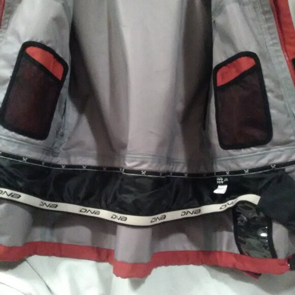 Snowboard jacket - Picture 8 of 14